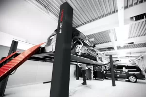 ליפט 4 עמודים