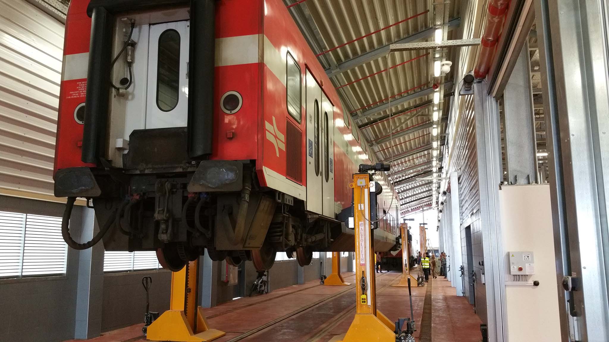 ליפטים לרכבות